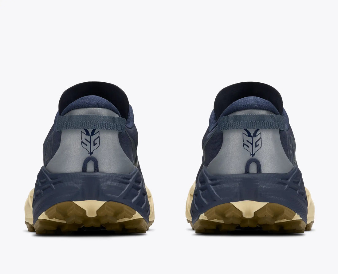 Speedgoat 7 coloris Varsity Navy / Barley Flour, vue 5